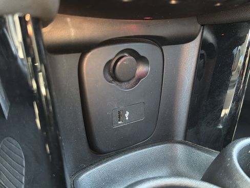 Used 2024 MINI Cooper S FWD image 35