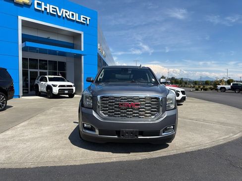 Used 2019 GMC Yukon Denali w/ Denali Ultimate Package AWD/4WD image 7