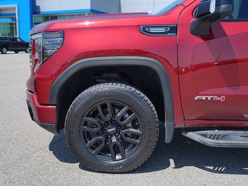 Used 2023 GMC Sierra 1500 AT4 w/ AT4 Preferred Package AWD/4WD image 11