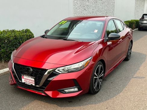Certified 2021 Nissan Sentra SR FWD image 2