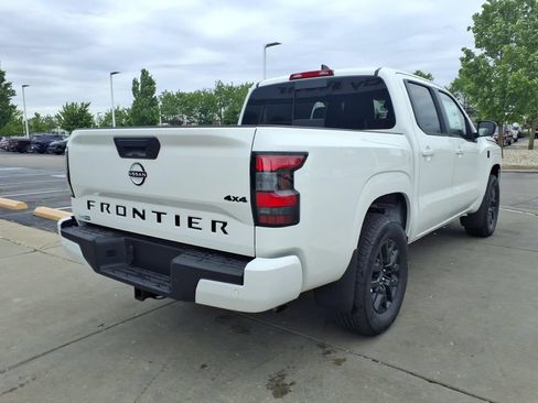 New 2026 Nissan Frontier SV AWD/4WD image 7