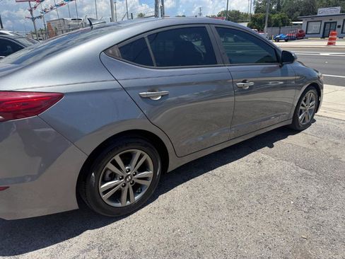 Used 2018 Hyundai Elantra Value Edition w/ Cargo Package FWD image 9