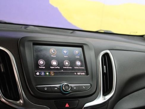Used 2021 Chevrolet Equinox LT FWD image 17