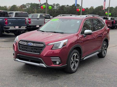 Used 2023 Subaru Forester Touring image 7
