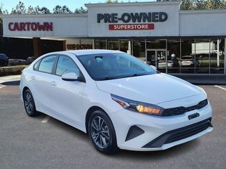 Used 2023 Kia Forte LXS video 1