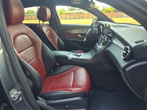 Used 2019 Mercedes-Benz GLC 300 4MATIC Coupe image 15