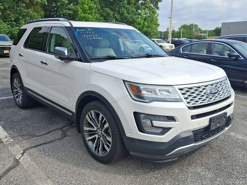 Used 2016 Ford Explorer Platinum AWD/4WD image 3