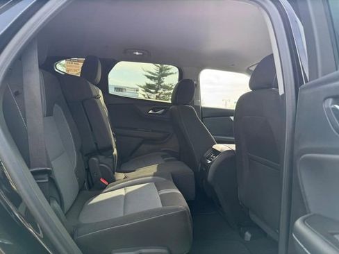 Used 2025 Chevrolet Blazer LT image 11