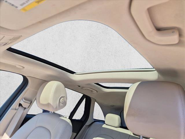 Used 2019 Mercedes-Benz GLC 300 4MATIC image 12