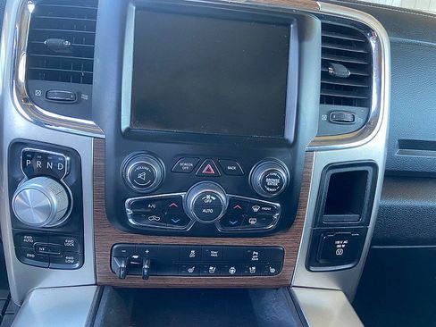 Used 2017 RAM 1500 Laramie AWD/4WD image 15