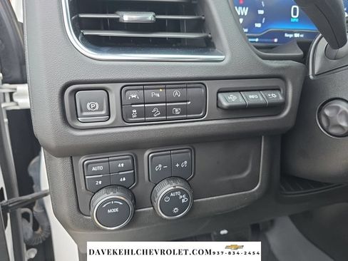 Used 2024 Chevrolet Suburban Premier AWD/4WD image 11