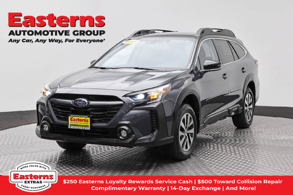 Used 2024 Subaru Outback Premium AWD/4WD image 1