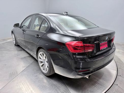Used 2018 BMW 320i xDrive Sedan w/ Convenience Package image 7