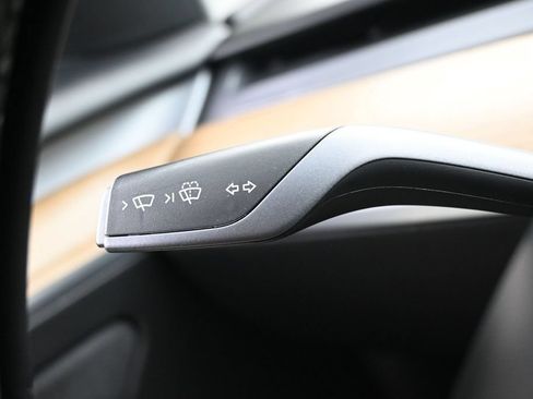 Used 2021 Tesla Model 3 Standard Range Plus RWD image 17