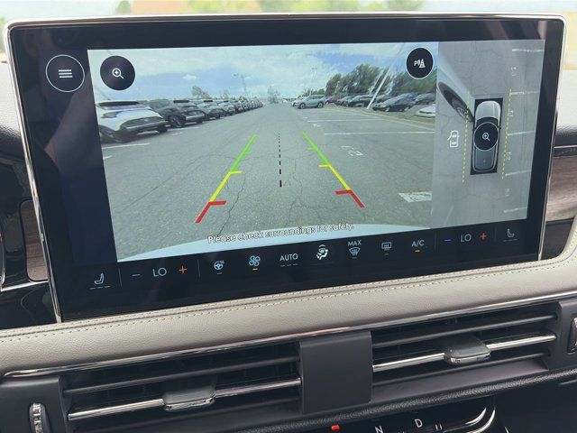 Used 2025 Lincoln Corsair Reserve w/ Towing Package AWD/4WD image 26
