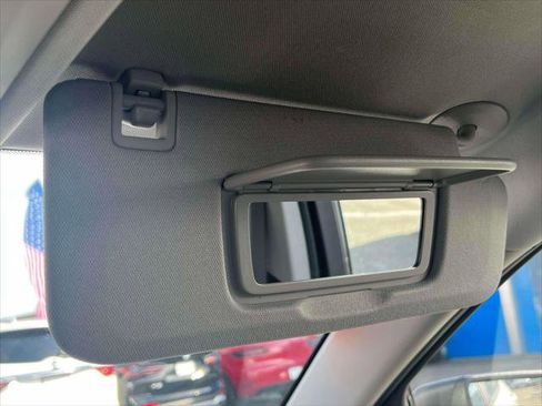 Used 2023 Chevrolet Equinox LS image 28