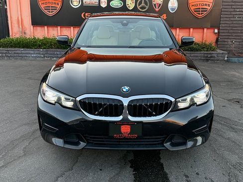 Used 2020 BMW 330i Sedan w/ Driving Assistance Package RWD image 3