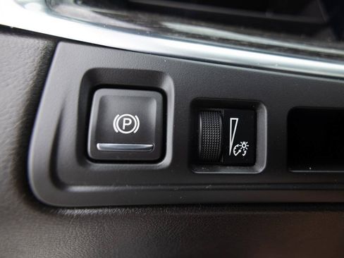 Used 2021 Cadillac XT5 Premium Luxury AWD/4WD image 35