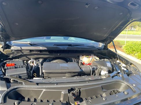 Used 2021 Chevrolet Tahoe Z71 w/ Z71 Off-Road Package image 13