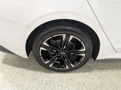 Used 2023 Kia K5 GT-Line w/ GT-Line Premium Package FWD image 11