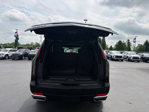 Used 2023 Cadillac Escalade Premium Luxury Platinum w/ LPO, Floor Liner Package AWD/4WD image 20