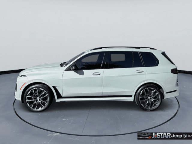 Used 2025 BMW X7 M60i w/ M Sport Professional Package AWD/4WD image 8