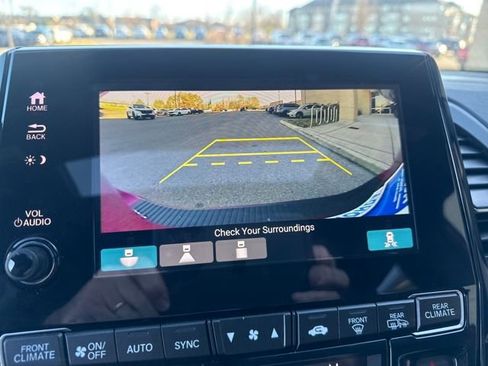 Certified 2023 Honda Odyssey Sport image 16