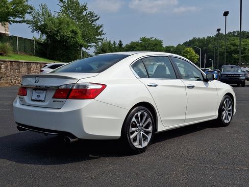 Used 2015 Honda Accord Sport image 6
