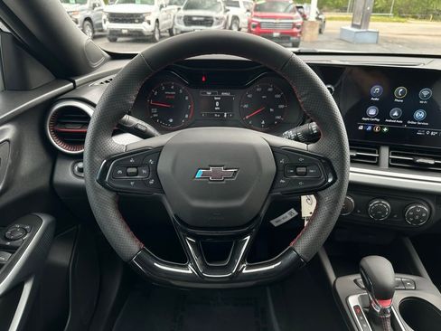 New 2026 Chevrolet Trax RS w/ Sunroof Package image 19