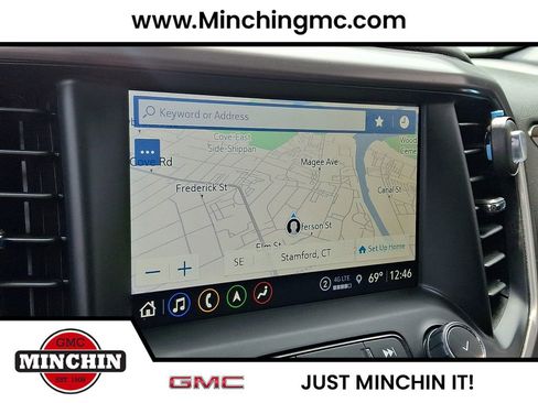 Used 2023 GMC Acadia AT4 w/ Technology Package AWD/4WD image 19