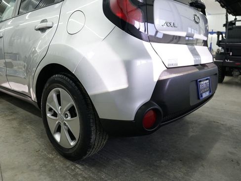 Used 2016 Kia Soul FWD image 10