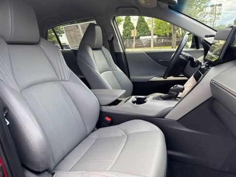 Used 2021 Toyota Venza XLE w/ Softex Package AWD/4WD image 24