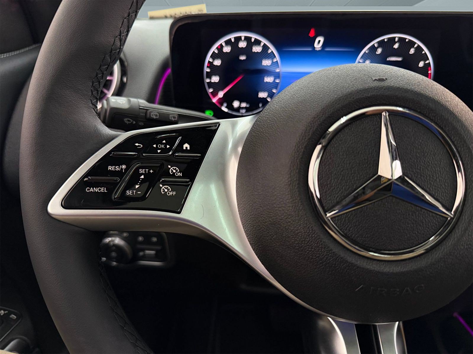 New 2026 Mercedes-Benz GLB 250 image 13