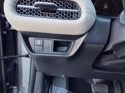 Used 2024 Honda HR-V EX-L image 15