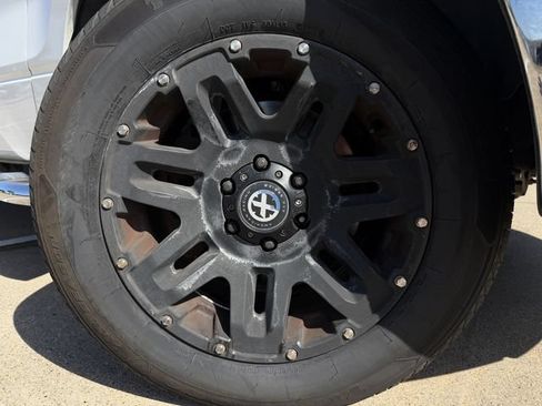 Used 2011 Ford F150 XLT w/ XLT Chrome Pkg RWD image 10
