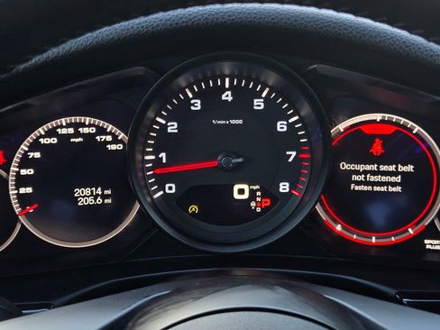 Used 2022 Porsche Panamera Platinum Edition image 39