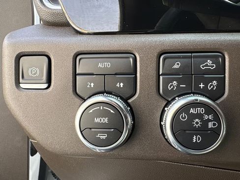 Used 2023 GMC Sierra 1500 SLT w/ SLT Premium Plus Package image 26