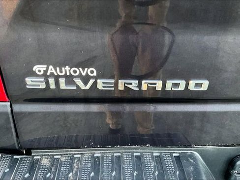 Used 2023 Chevrolet Silverado 1500 LT image 32