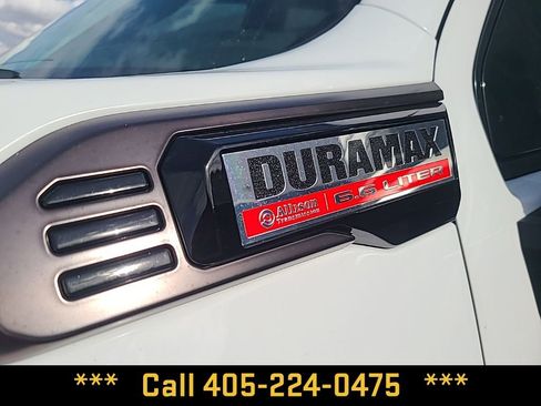 Used 2025 GMC Sierra 2500 AT4X image 4