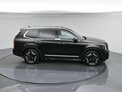 Used 2024 Kia Telluride S FWD image 59