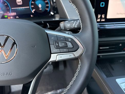 New 2026 Volkswagen Atlas Cross Sport SE image 26