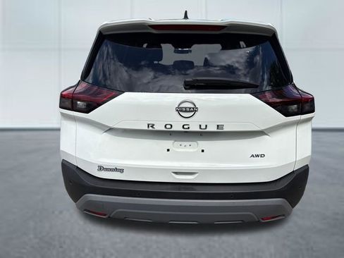 Used 2023 Nissan Rogue S AWD/4WD image 3