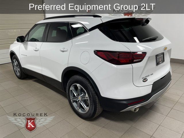 Used 2024 Chevrolet Blazer LT w/ Convenience Package AWD/4WD image 4