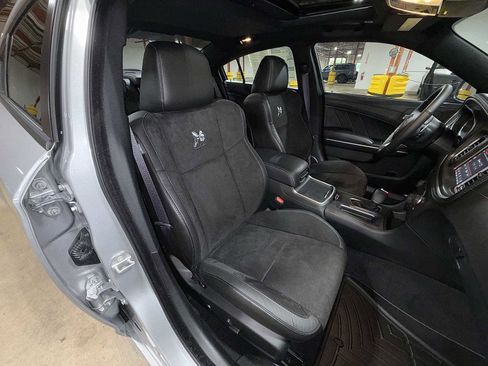 Used 2022 Dodge Charger Scat Pack RWD image 16