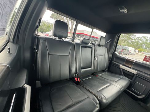 Used 2022 Ford F250 Lariat w/ Lariat Value Package AWD/4WD image 32