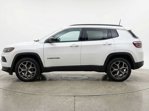 Used 2025 Jeep Compass Limited AWD/4WD image 5