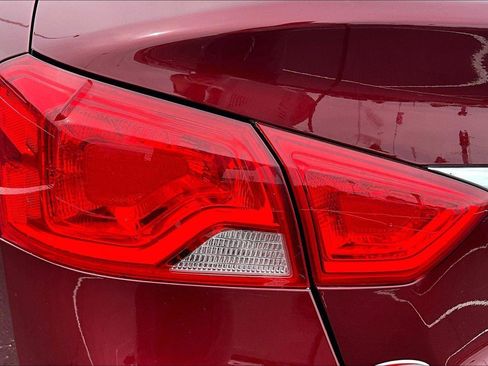 Used 2017 Chevrolet Impala LT w/ Convenience Package FWD image 31