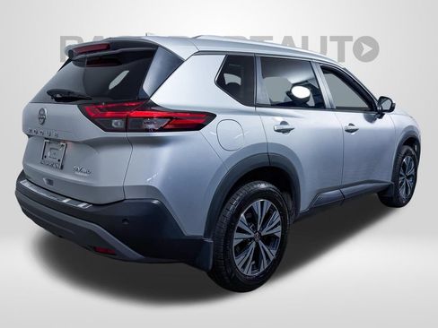 Certified 2022 Nissan Rogue SV w/ SV Premium Package AWD/4WD image 9