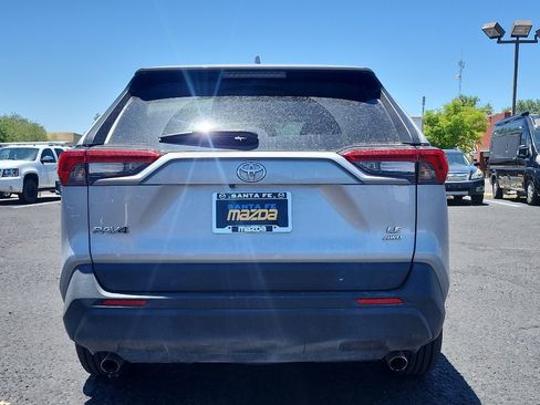 Used 2022 Toyota RAV4 LE AWD/4WD image 7