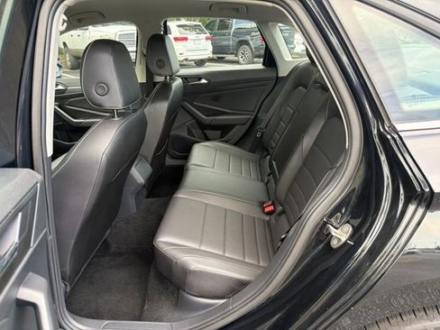 Used 2024 Volkswagen Jetta SE FWD image 15